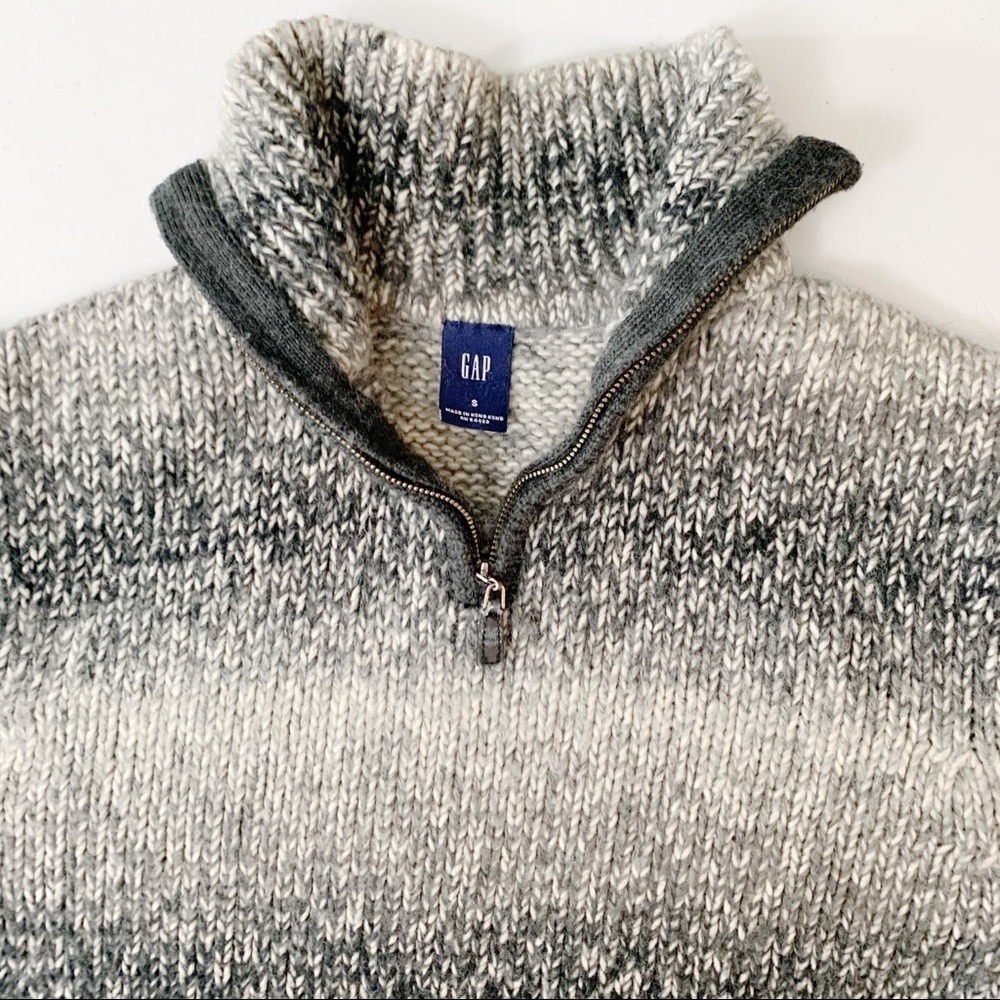 GAP Quarter Zip Mock Neck Sweater - Picture 4 of 13